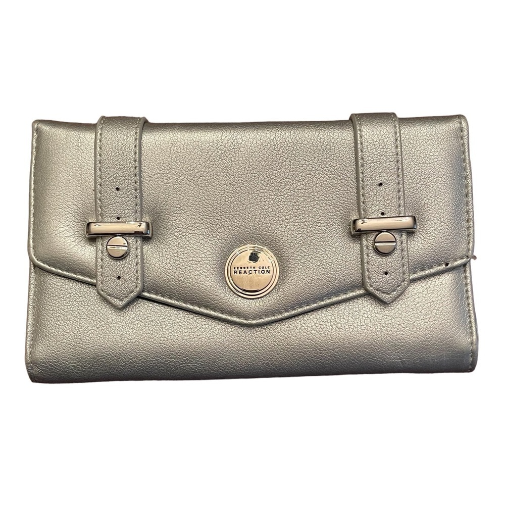 Kenneth Cole Reaction Silver Envelope Flap Clutch